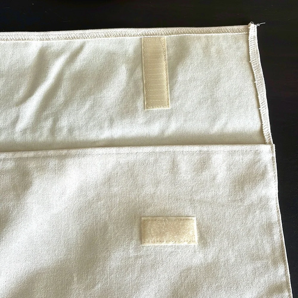 NWOT Duluth Trading Co. Large Dust Bag